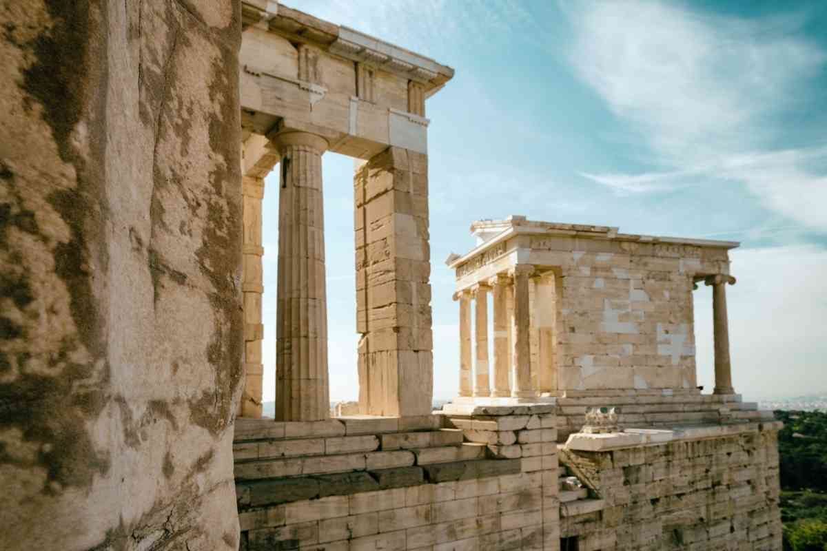 Unforgettable Tours and Day Trips To Take While in Athens 2
