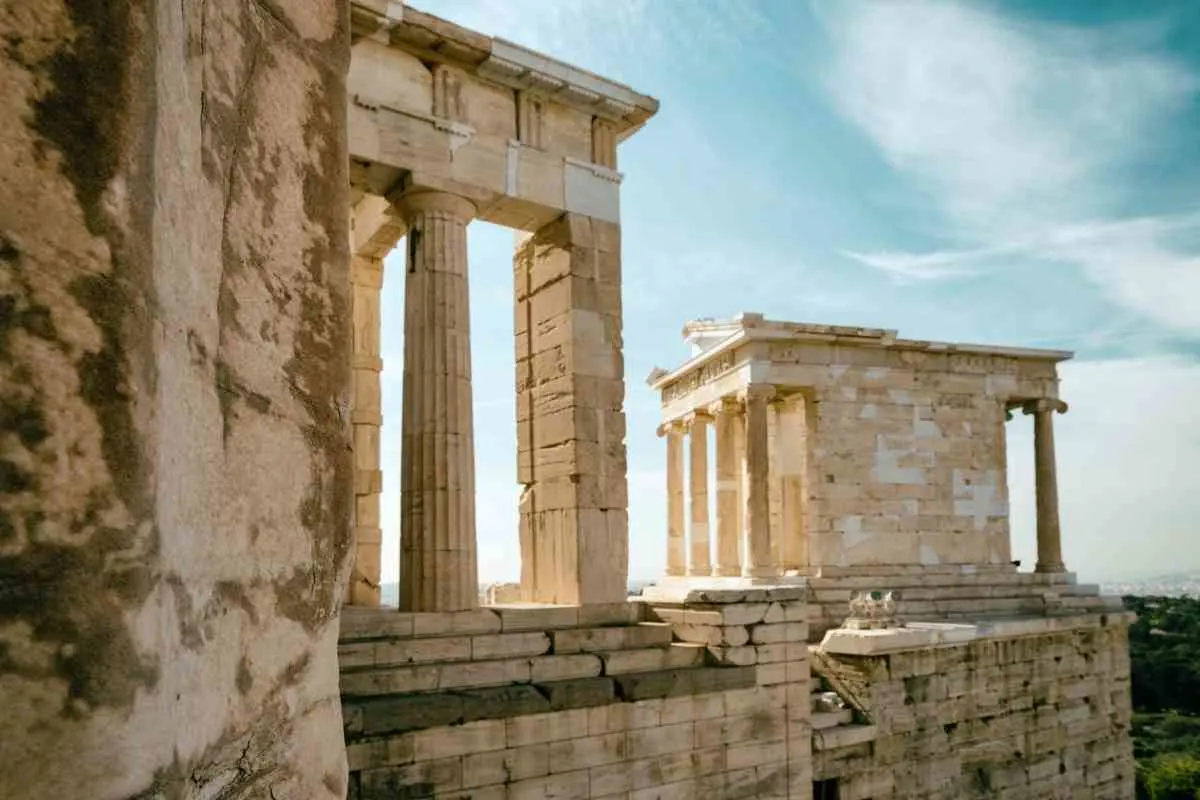 Unforgettable Tours and Day Trips To Take While in Athens 2
