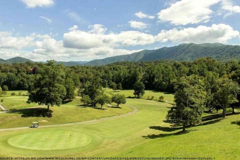 12 Indoor And Outdoor Golf Courses Near Gatlinburg, Tennessee