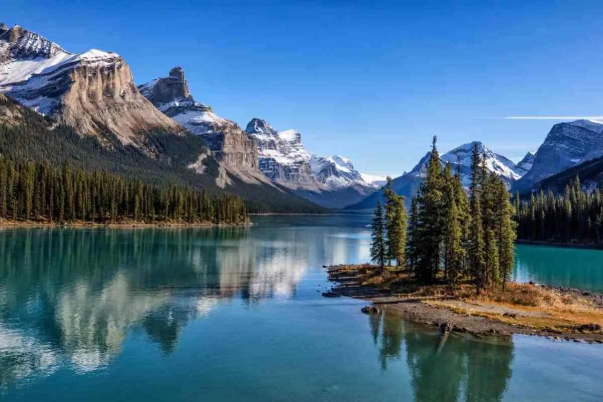 The Most Magnificent National Parks In Canada 4 3