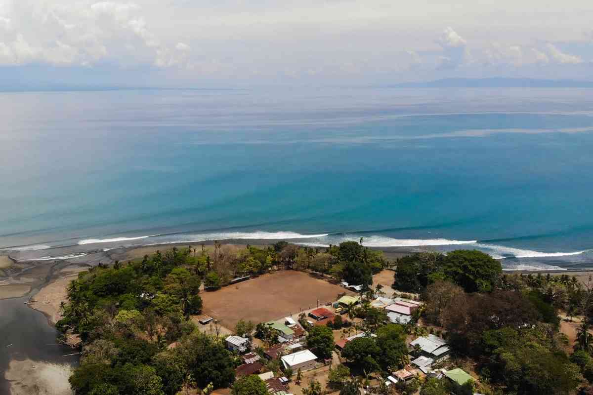 Beaches In Costa Rica For Surfing 11 1