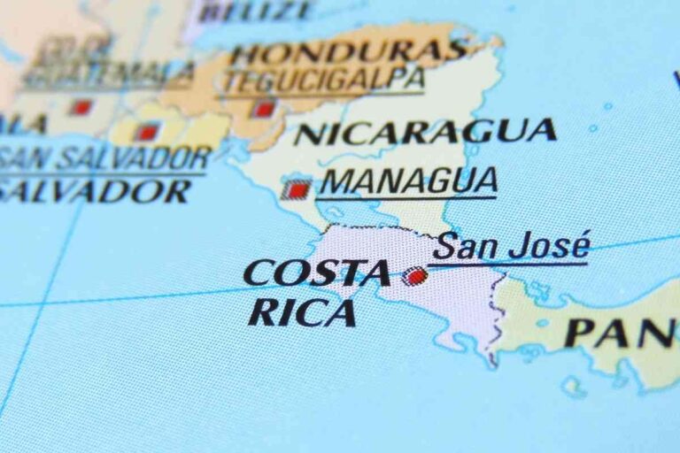 7 Easy Ways To Get Around Costa Rica