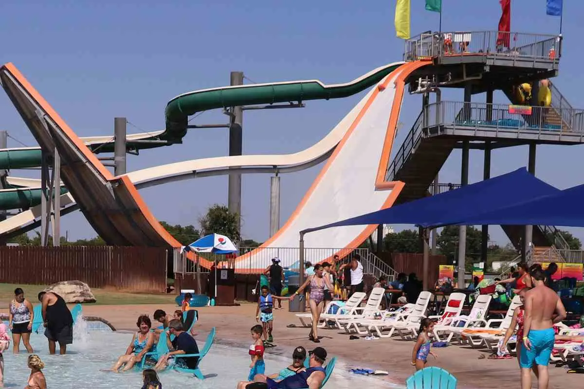 best outdoor waterparks in texas 9