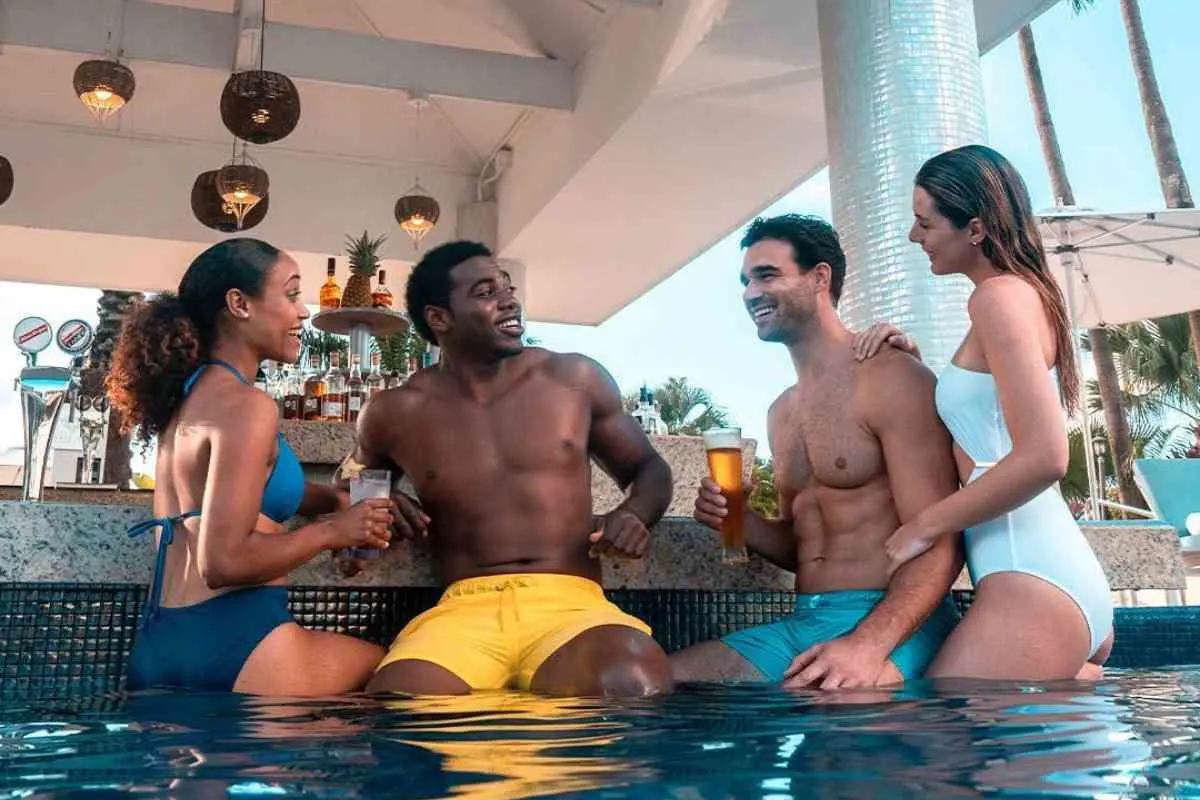 mexico resorts with swim up bar 4