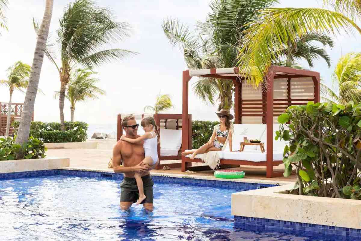 All Inclusive Resorts in Cancun with Water Slides 9